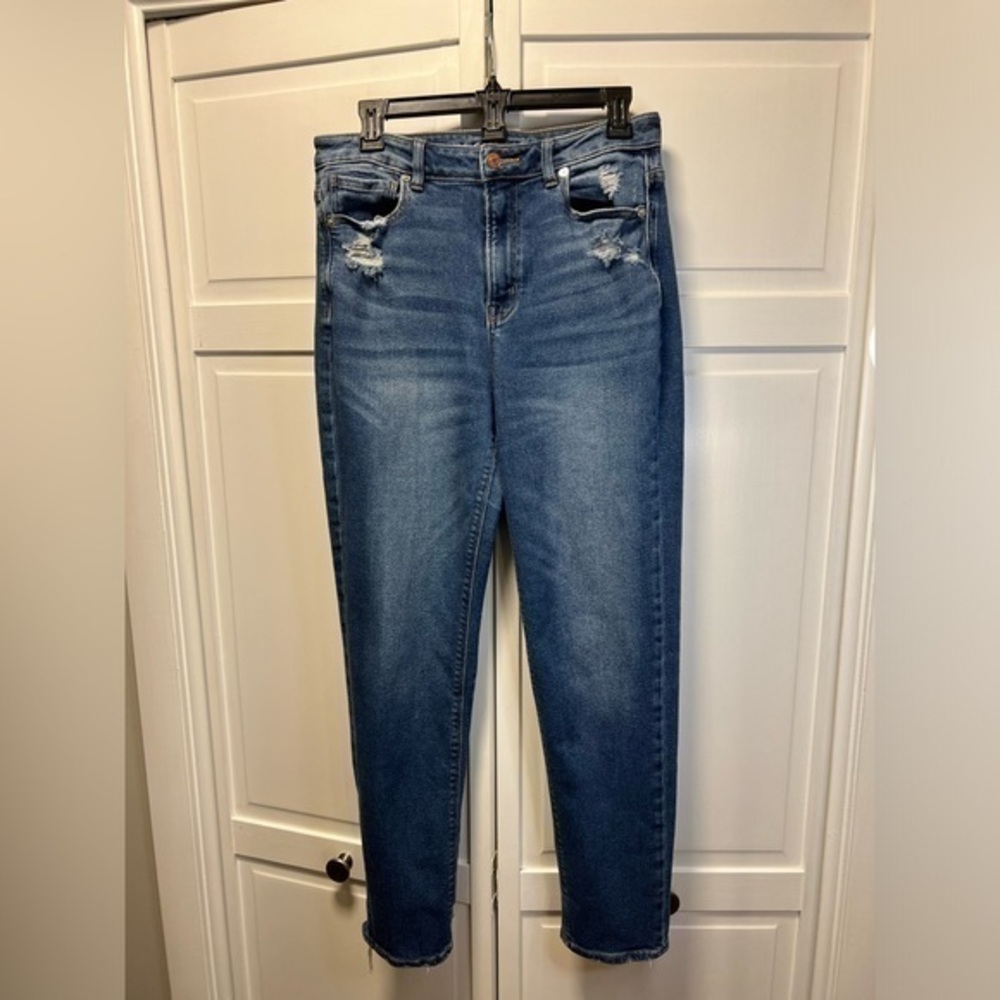 American Eagle Stretch Mom Jeans Size Women’s 8 Long Color Blue